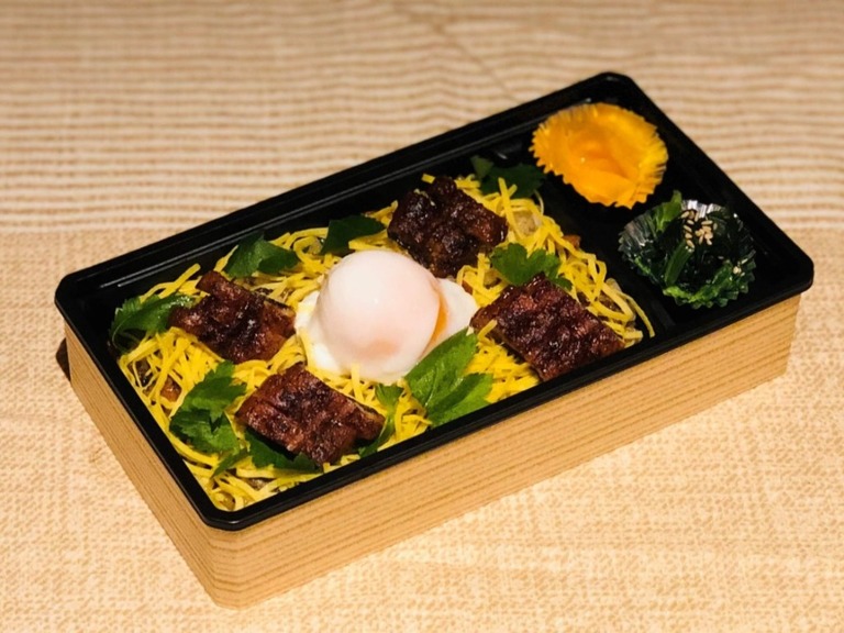 浜名湖うなぎ『ぼく飯』〜温玉添え〜