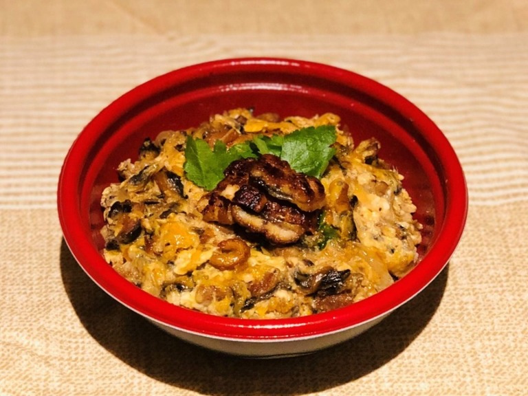 ふわふわ『うな玉丼』